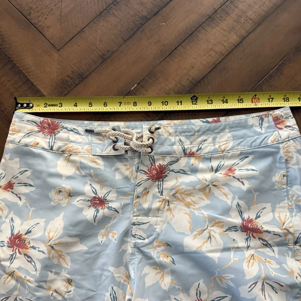 Faherty Mens Swim Trunks Size 34 Floral Hawaiian Swim Surf Pockets Board Shorts